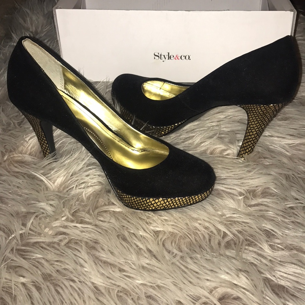 "Style & Co" Heightened Pumps - Picture 3 of 6